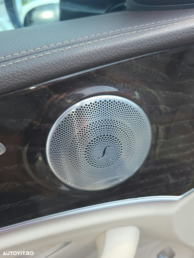 Mercedes-Benz E - 12