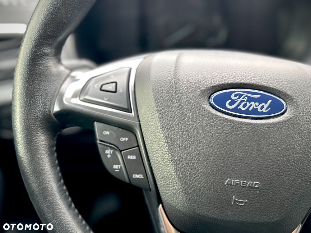 Ford Edge - 25