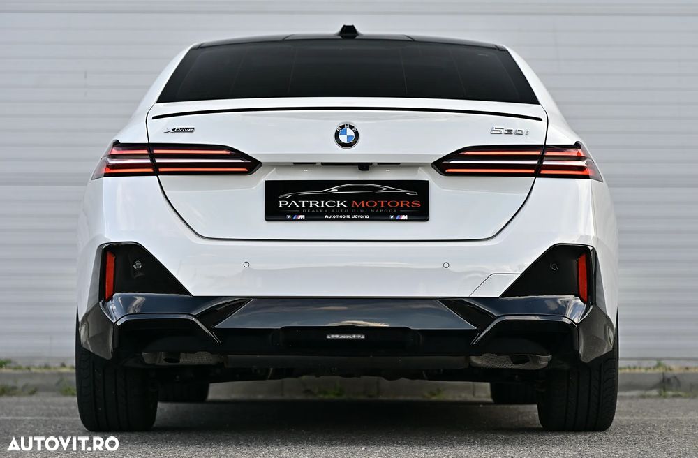 BMW Seria 5 530i xDrive AT - 10
