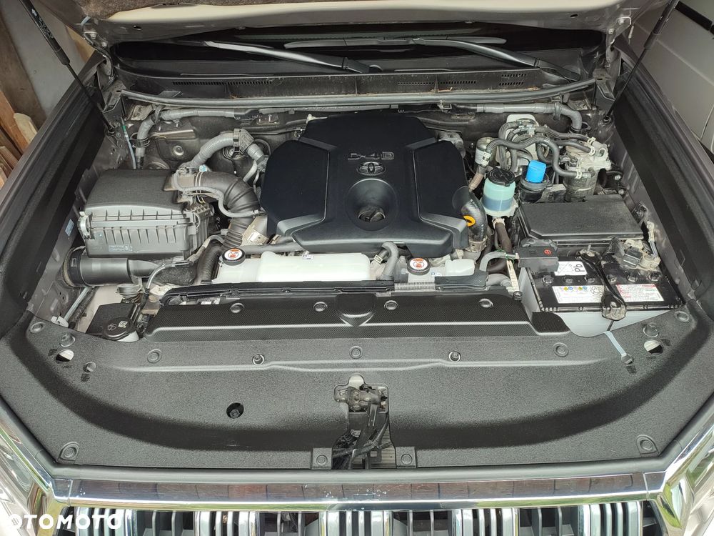 Toyota Land Cruiser LC 2.8 D-4D Prestige - 38