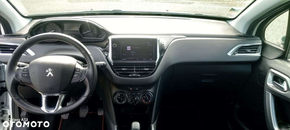 Peugeot 2008 - 13
