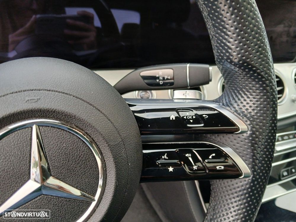 Mercedes-Benz E 300 de 4Matic 9G-TRONIC AMG Line - 24