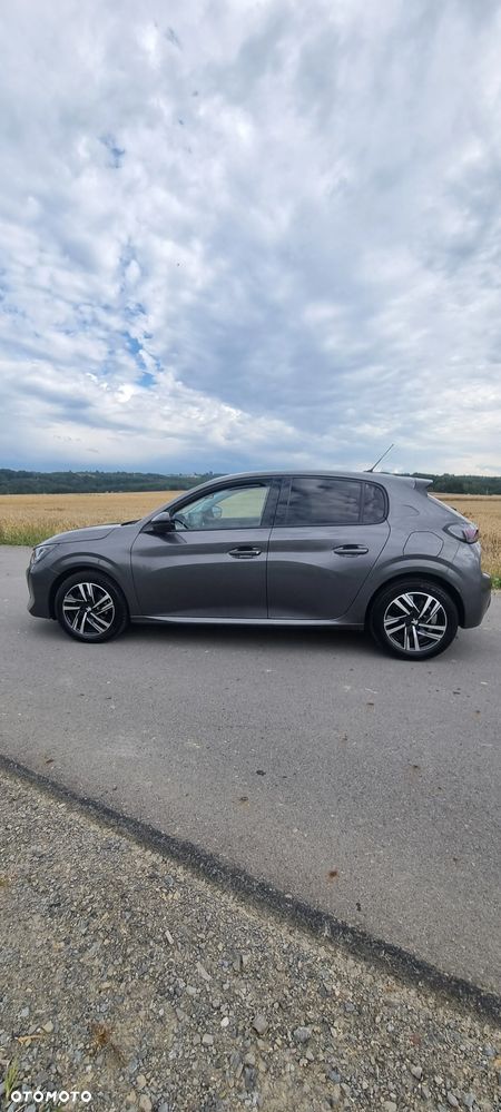 Peugeot 208 - 10