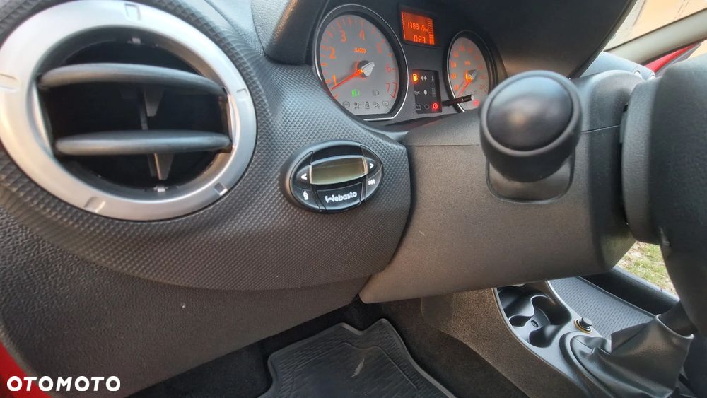 Dacia Sandero 1.2 16V 75 Laureate - 17