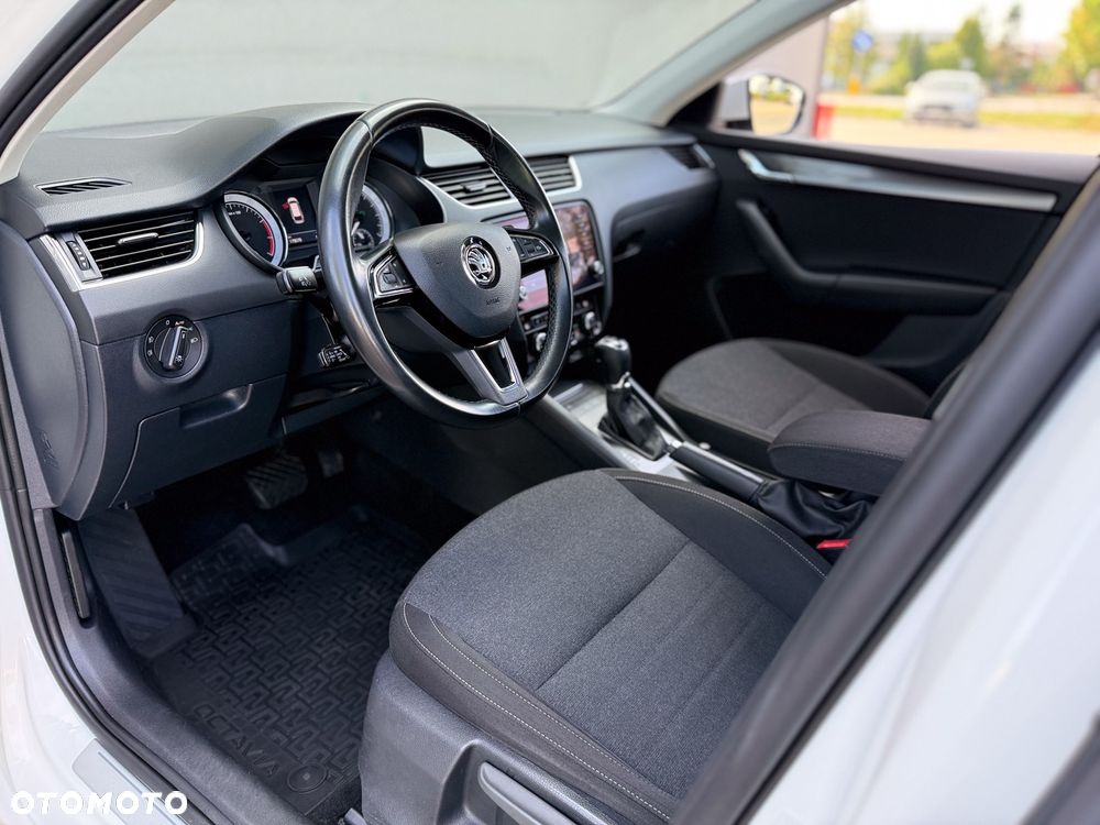Skoda Octavia 1.5 TSI ACT DSG Soleil - 18