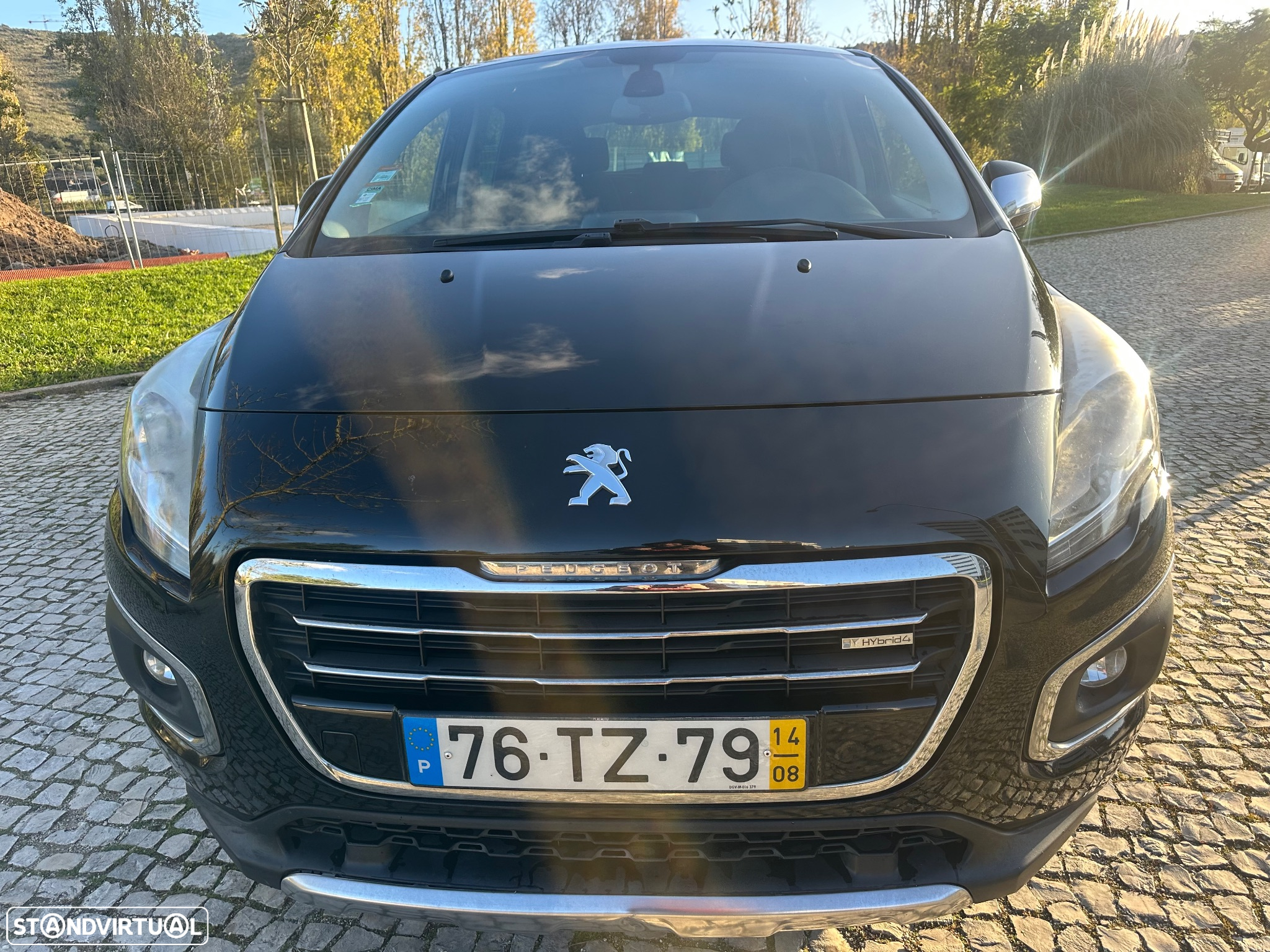 Peugeot 3008 2.0 HDi Hybrid4 99g - 32
