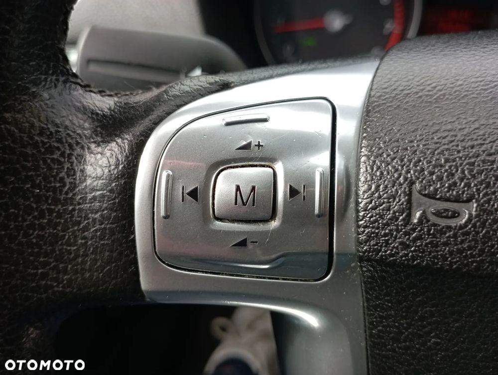 Ford Mondeo 1.6 Trend - 17