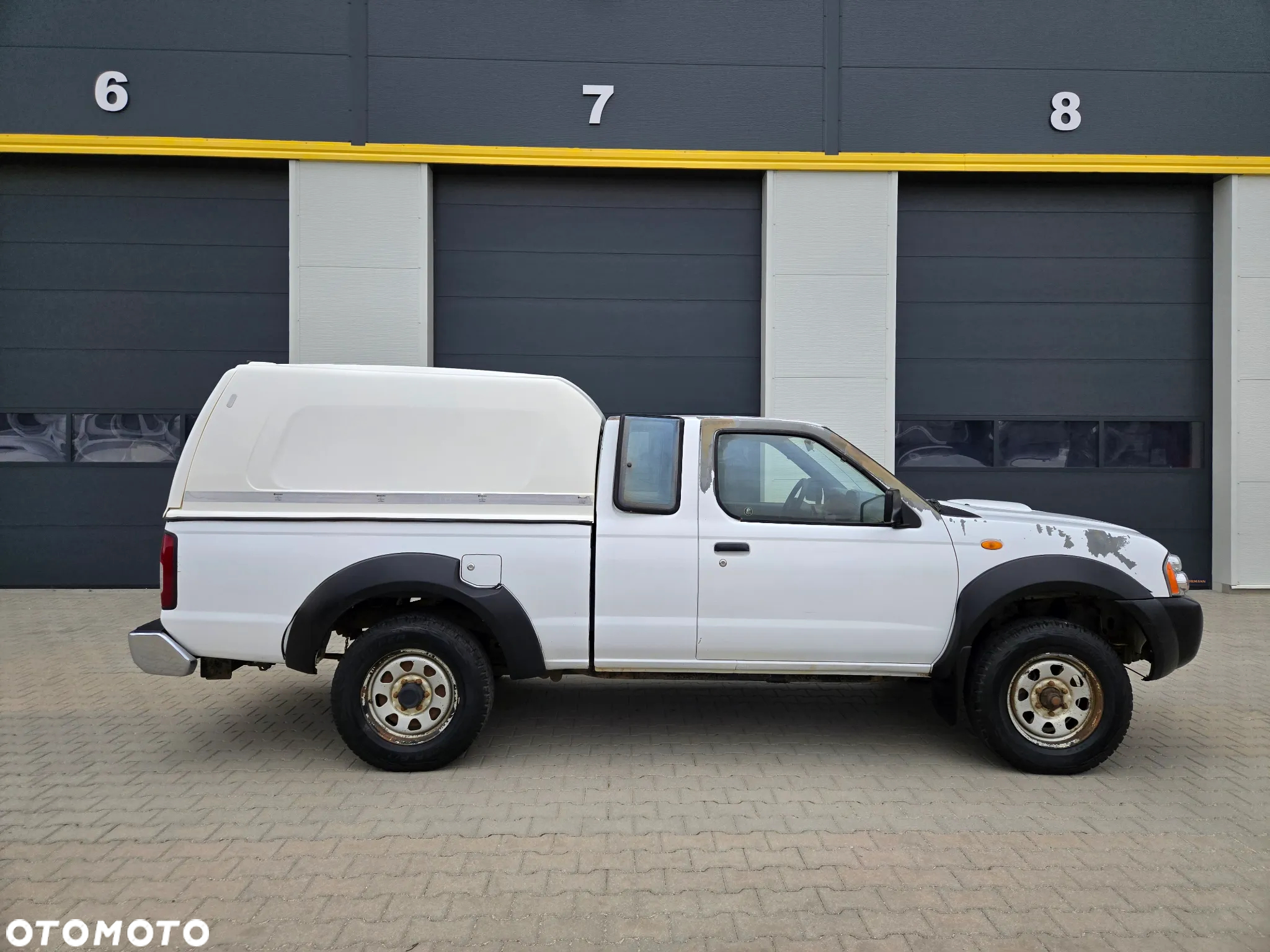 Nissan Pickup 2.5 TDi Base - 3