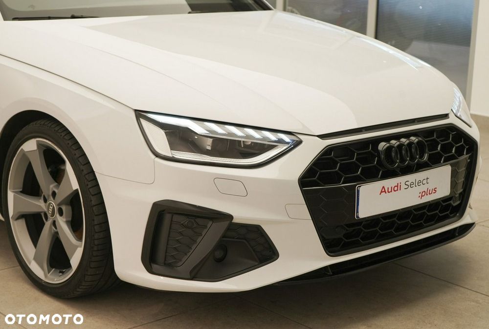 Audi A4 Limousine - 9