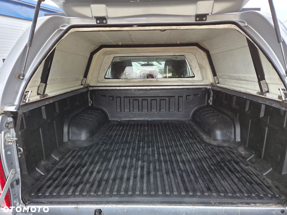 Toyota Hilux 2.4 D-4D Double Cab DLX 4x4 - 21