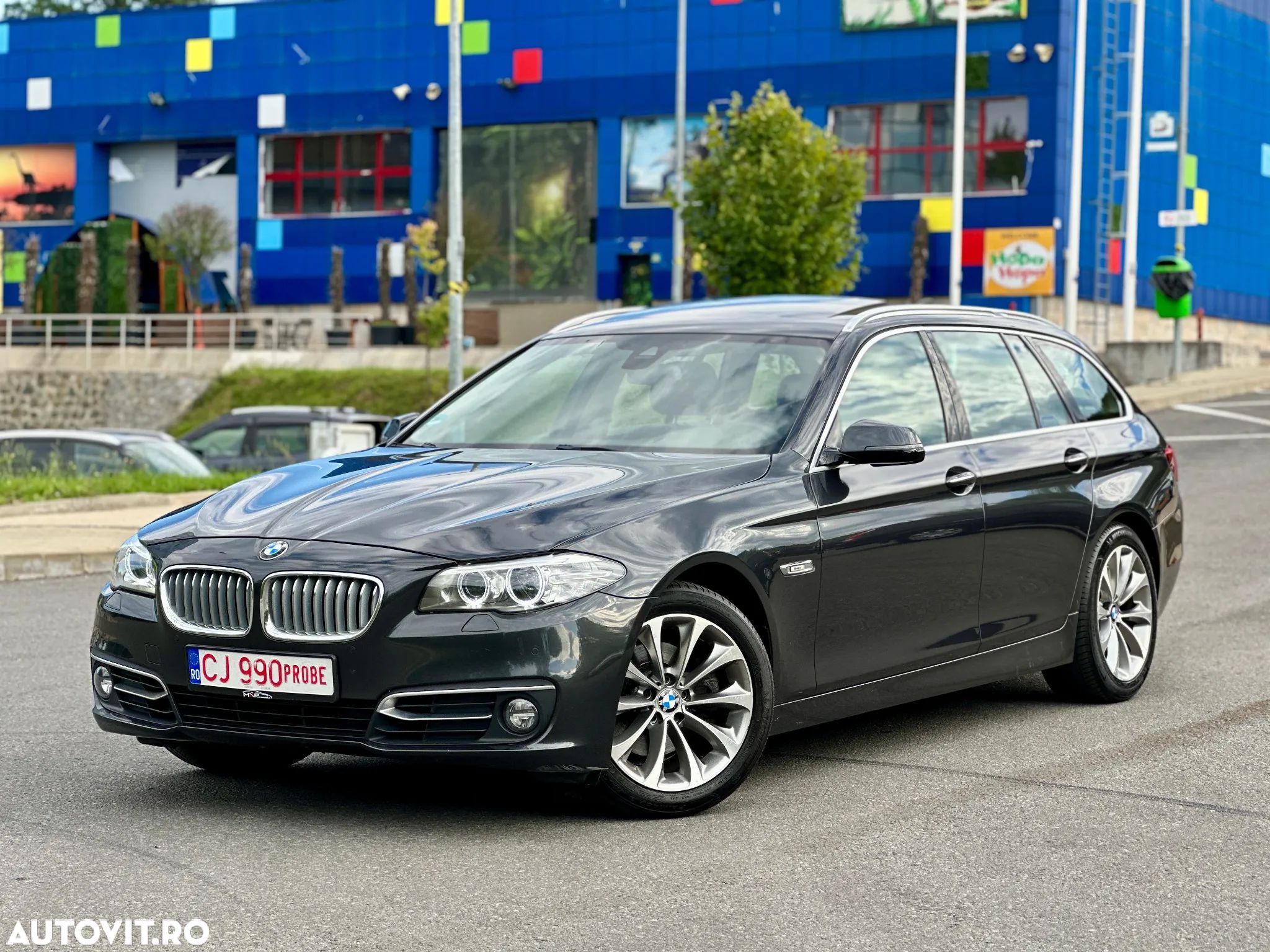 BMW Seria 5 520d Touring Aut. Modern Line - 1