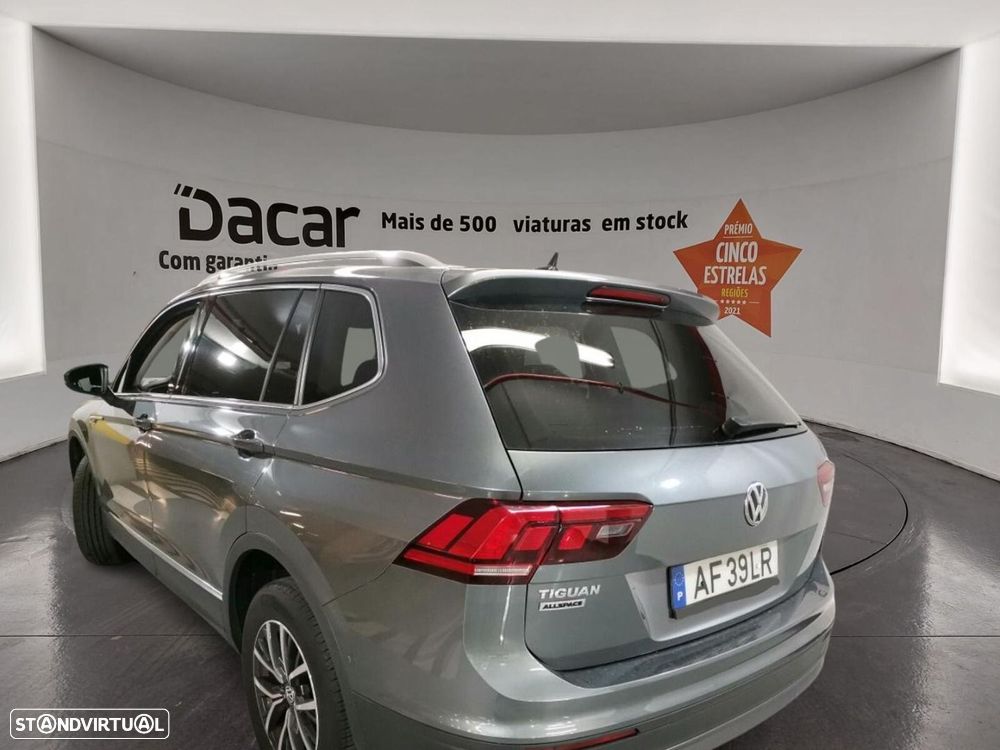 VW Tiguan Allspace 2.0 TDI Confortline DSG - 3