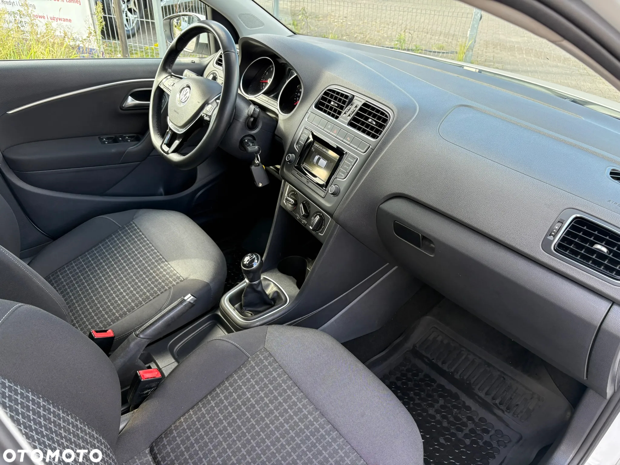 Volkswagen Polo 1.0 Comfortline - 25
