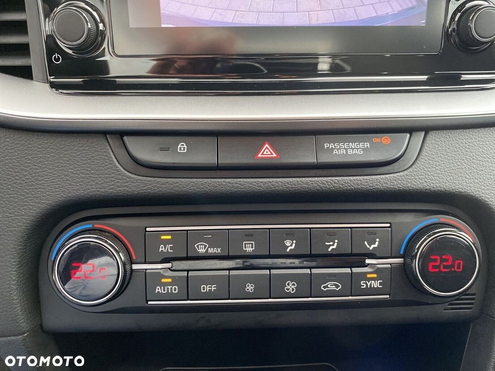 Kia Ceed - 25