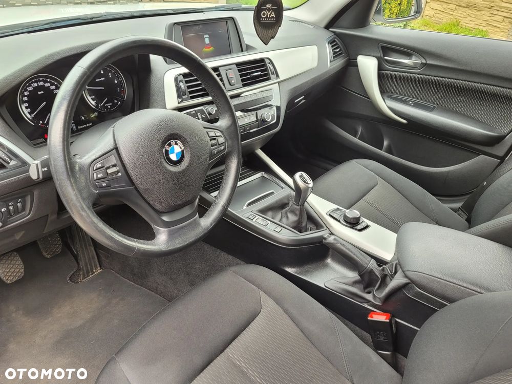 BMW Seria 1 118i - 13