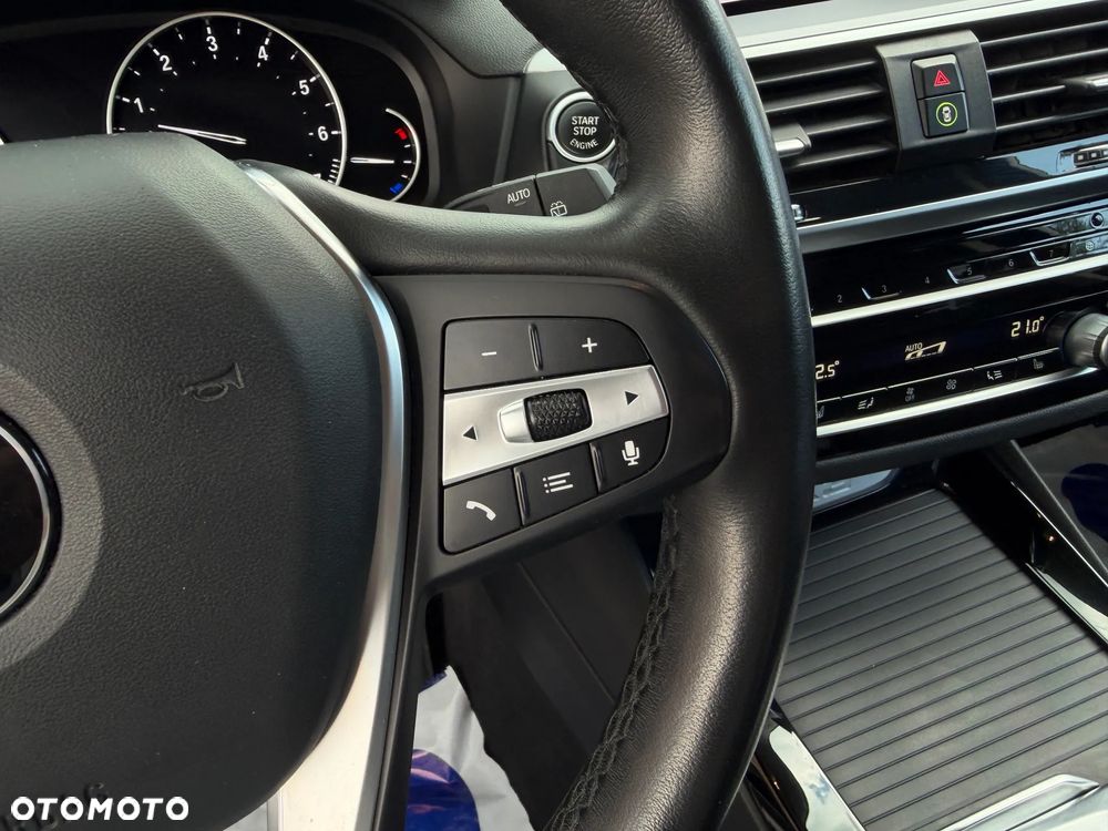 BMW X3 xDrive20i GPF Advantage - 25