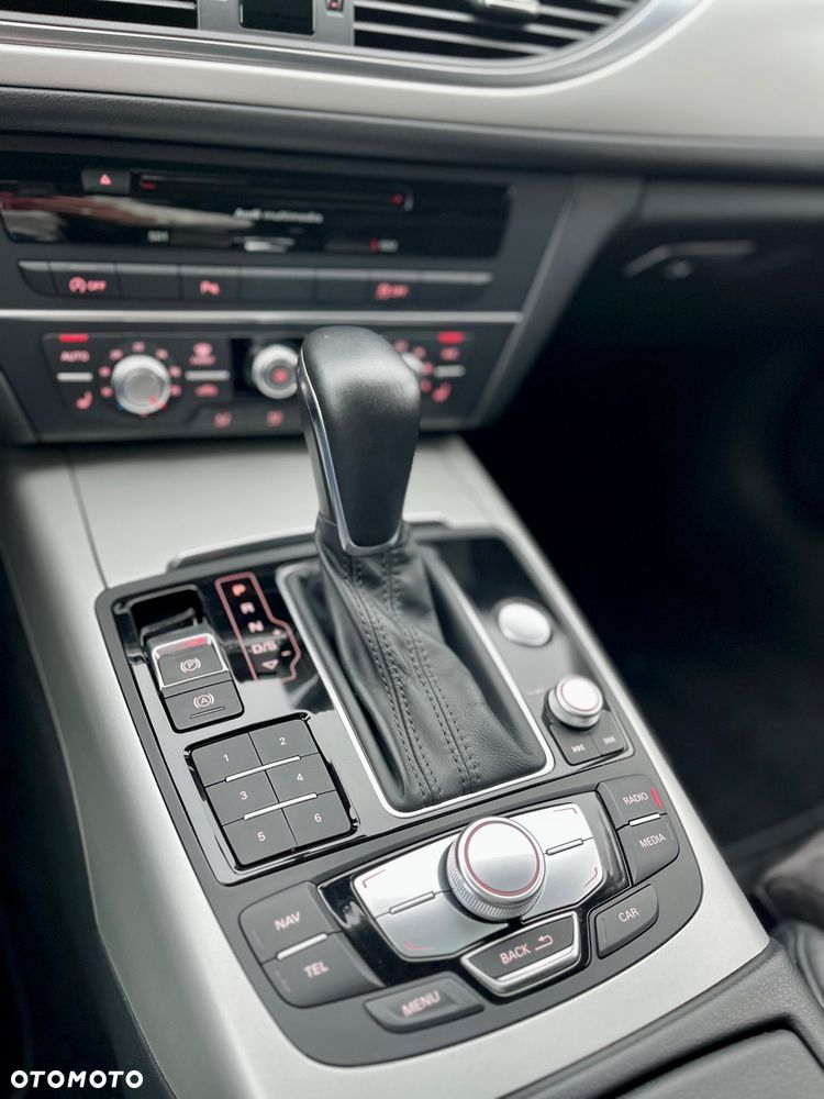 Audi A6 Avant 2.0 TDI Ultra S tronic - 28