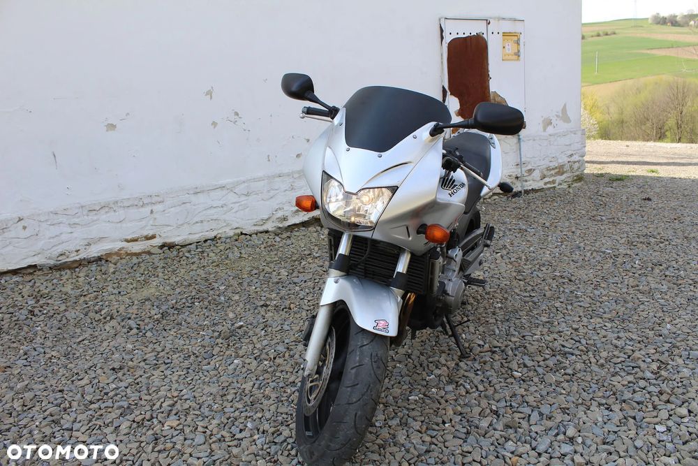 Honda Hornet - 12