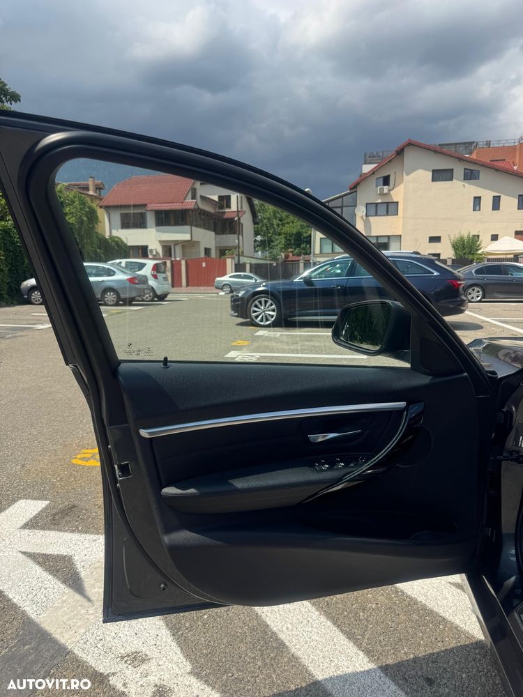 BMW Seria 3 320d xDrive AT - 15