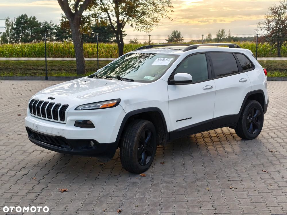 Jeep Cherokee - 1