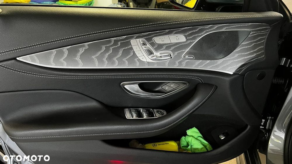 Mercedes-Benz CLS 350 d 4Matic 9G-TRONIC AMG Line - 15