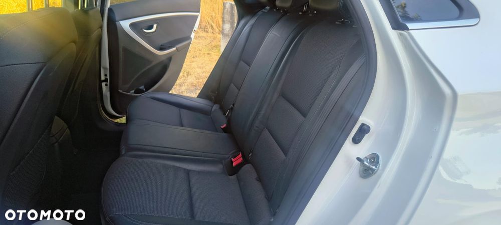 Hyundai i30 - 12