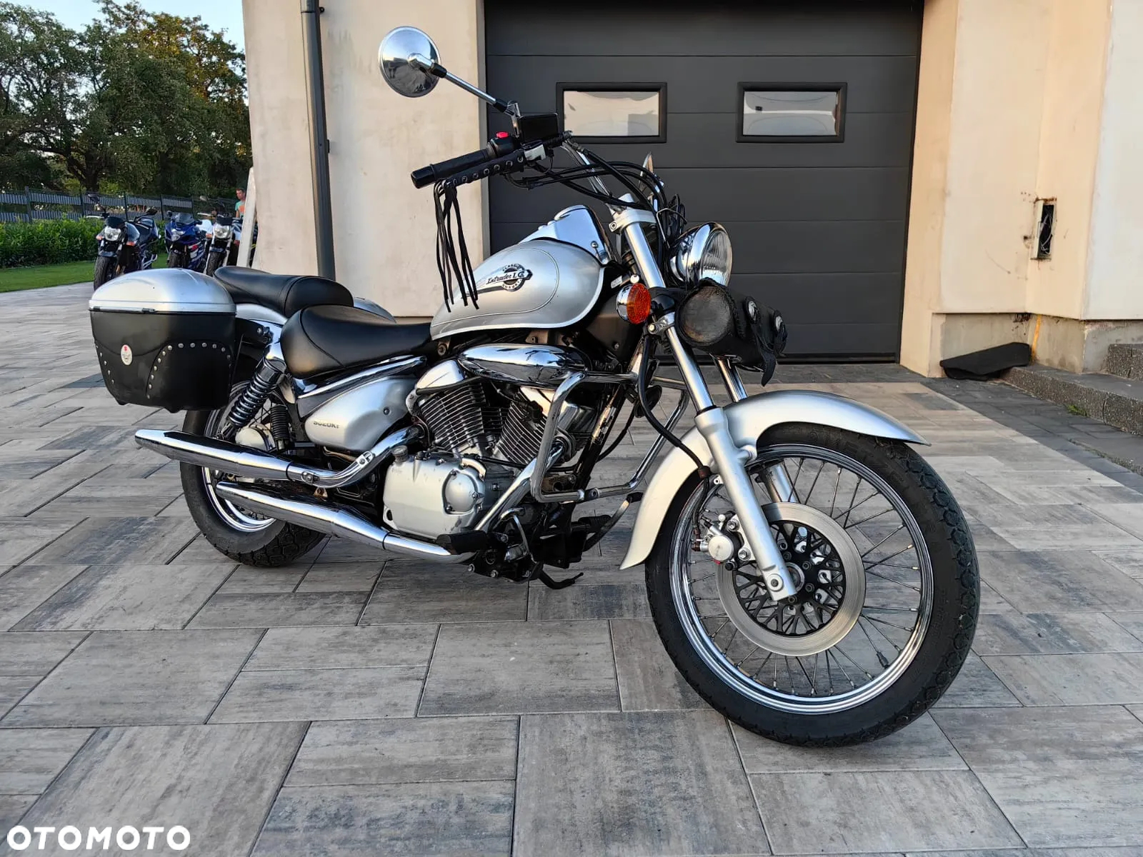 Suzuki Intruder - 27