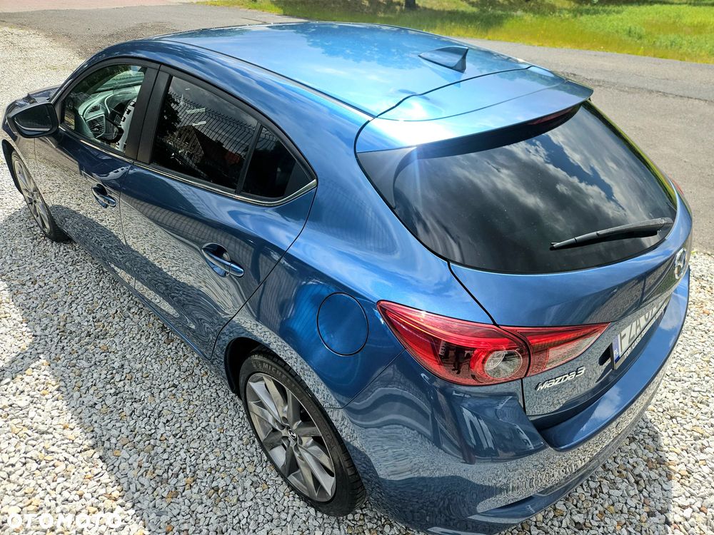 Mazda 3 - 10