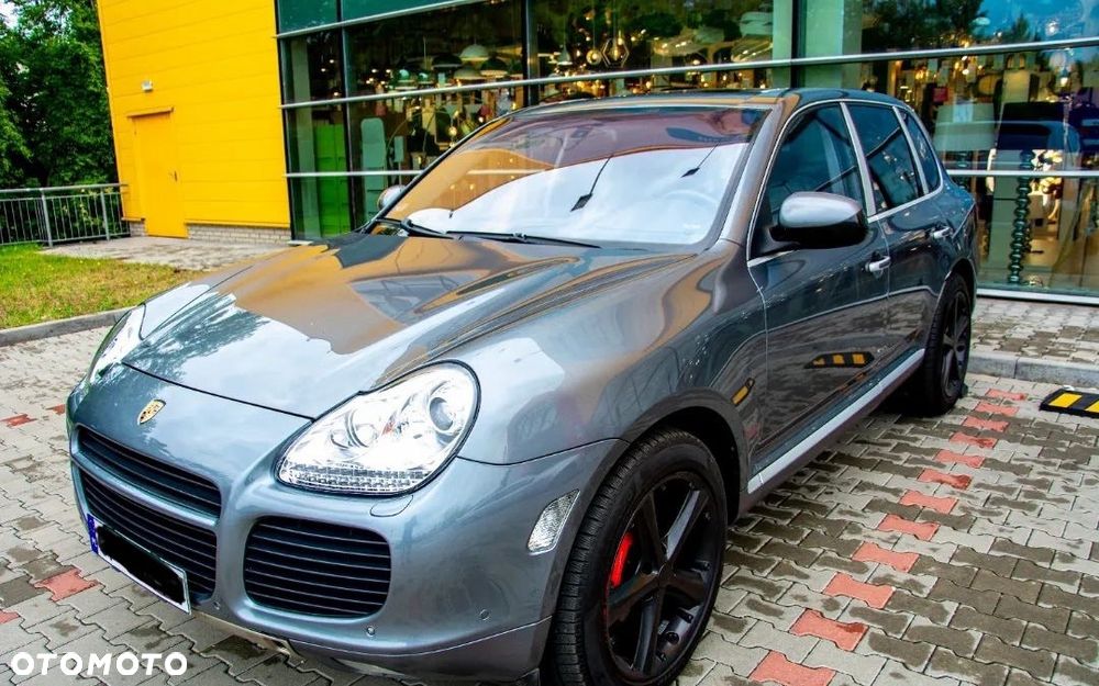 Porsche Cayenne Turbo - 8