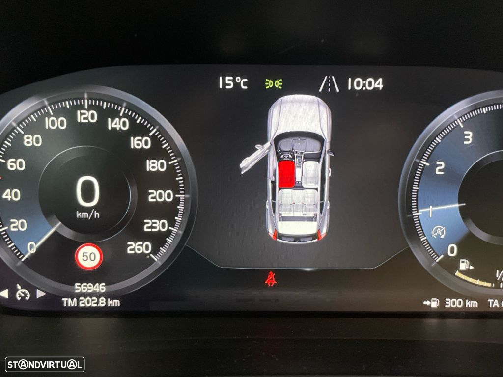Volvo XC 40 1.5 T3 Tech Edition - 3