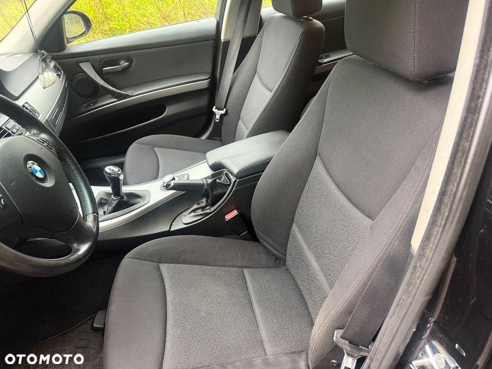 BMW Seria 3 318d - 9
