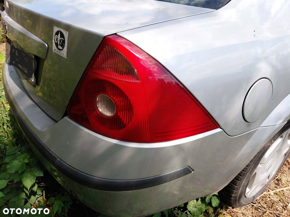Części Ford Mondeo mk3 przed lift 1.8 benzyna sedan 2002r - 3