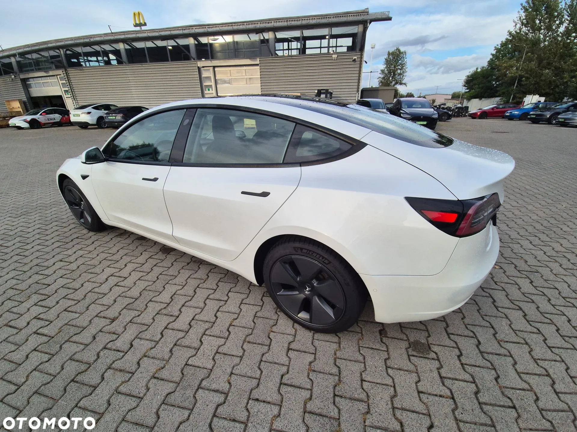 Tesla Model 3 Long Range RWD - 13