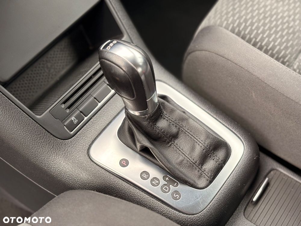 Volkswagen Golf Plus 2.0 TDI DPF DSG Style - 13