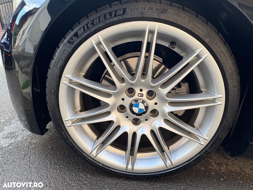 BMW Seria 3 325d Aut. - 25