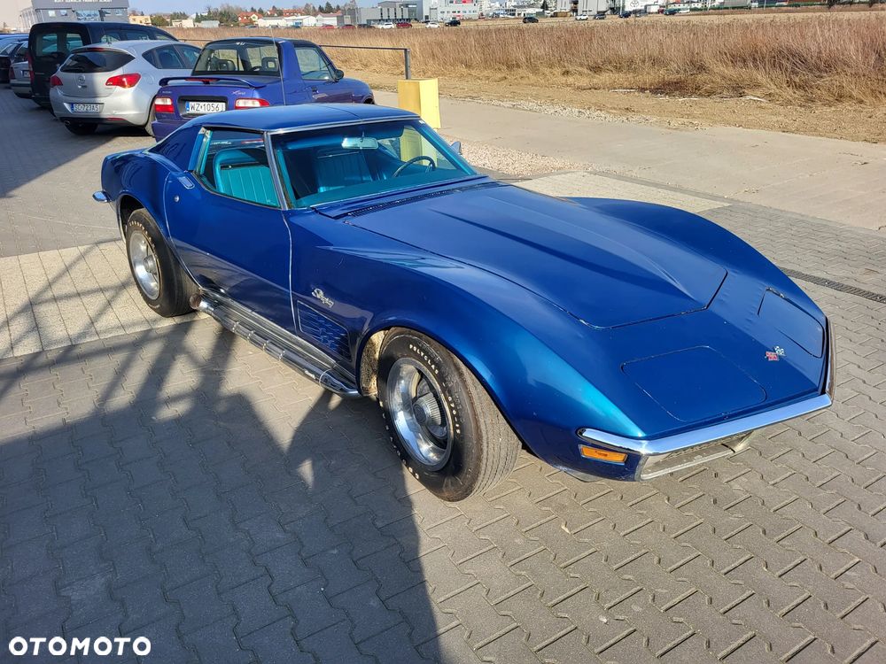 Chevrolet Corvette - 10