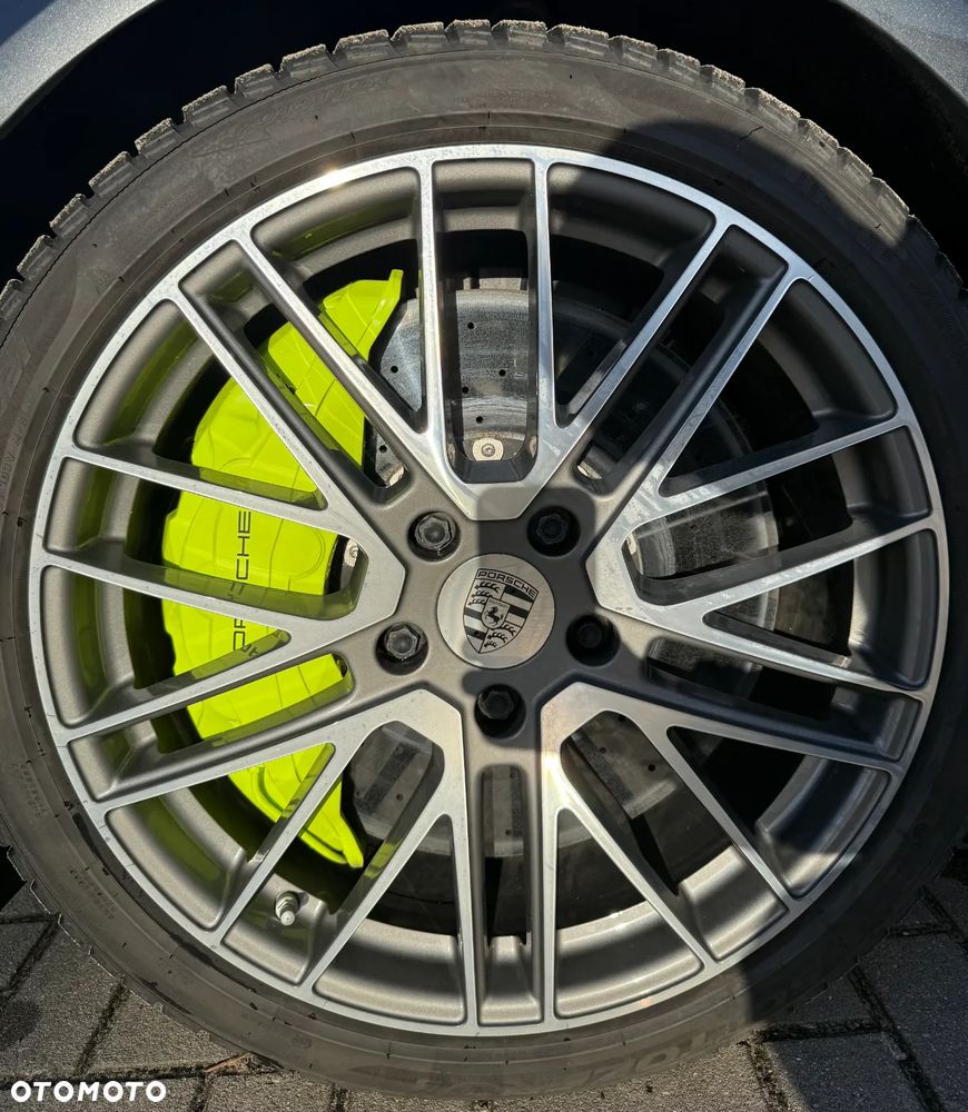 Porsche Panamera Turbo S E-Hybrid - 11