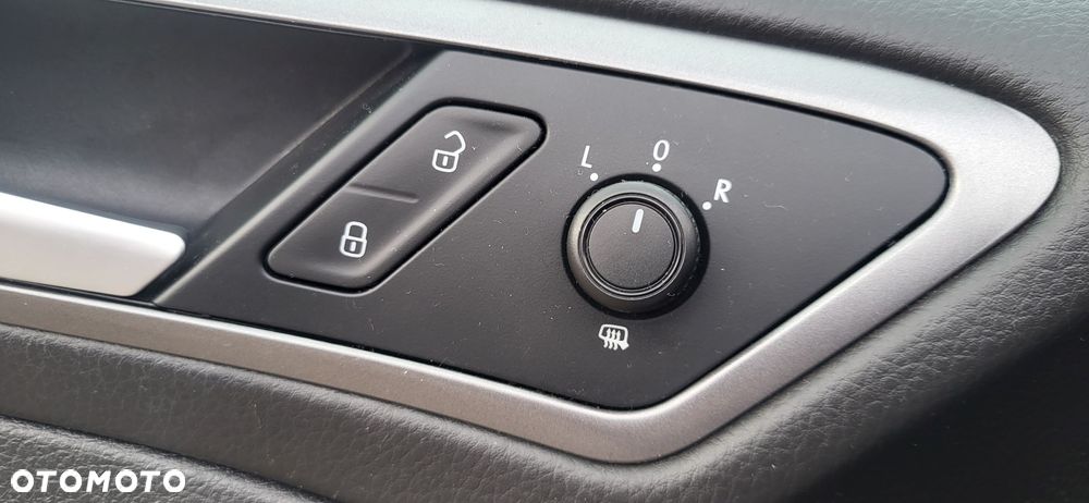 Volkswagen Golf 1.6 TDI BlueMotion Technology Trendline - 24