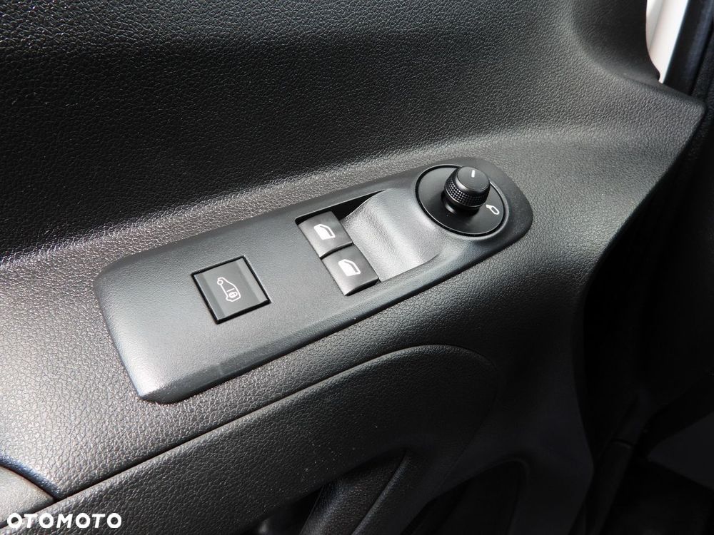 Toyota PROACE CITY  FURGON CHŁODNIA  -15*C ZASILANIE 230V TEMPOMAT KLIMATYZACJA  100KM - 29