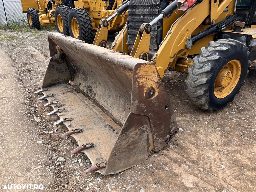Caterpillar CAT 428 F Buldoexcavator - 14