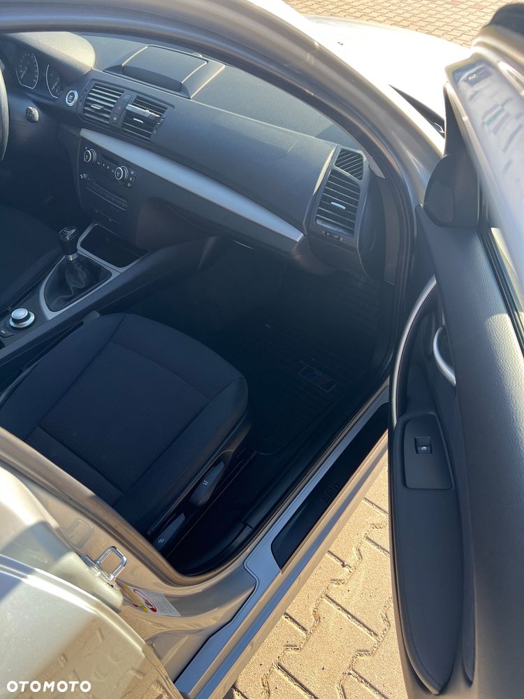 BMW Seria 1 118d - 13