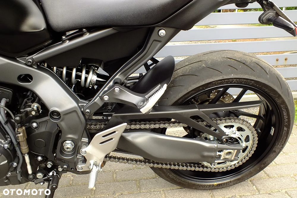 Yamaha MT - 8