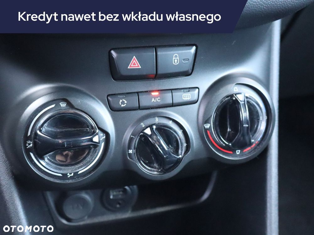 Peugeot 208 - 15