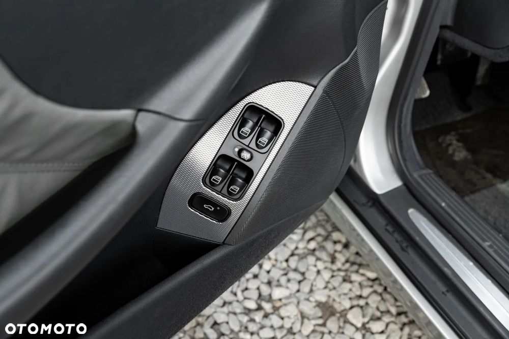 Mercedes-Benz CLK 320 Avantgarde - 19