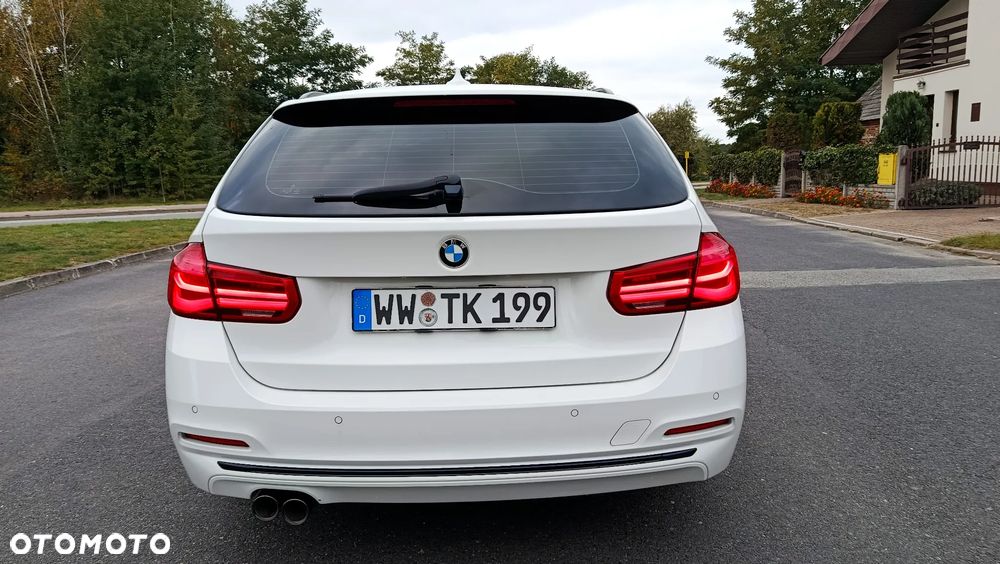 BMW Seria 3 320d Sport - 27