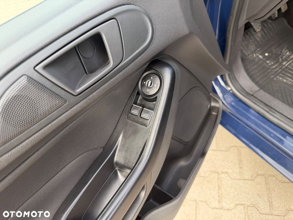 Ford Fiesta 1.25 Trend EU5 - 19