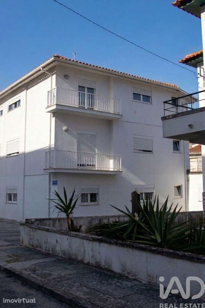 Prédio em Alcobaça e Vestiaria de 380 m2 - Grande imagem: 5/34