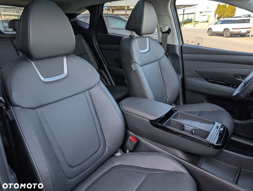 Hyundai Tucson 1.6 T-GDi HEV Platinum 2WD - 17