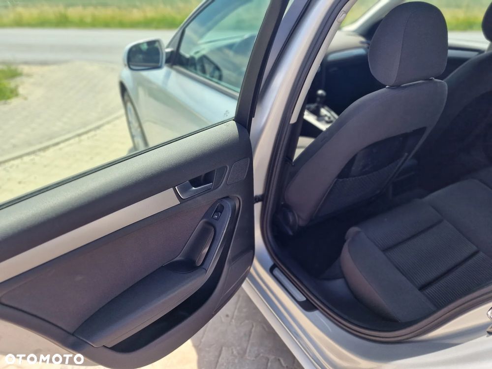 Audi A4 Avant 2.0 TDI DPF quattro Ambition - 20