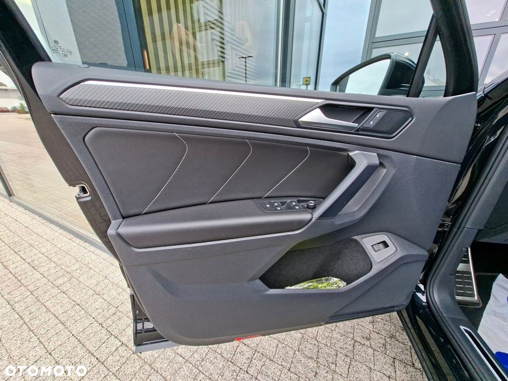 Volkswagen Tiguan - 10